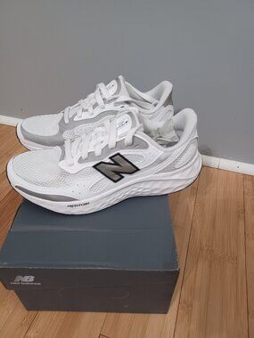 Mens New Balance Arishi Tiralux V4 New in Box